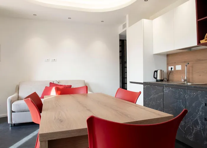 Villini Dell'acquedotto Felice *